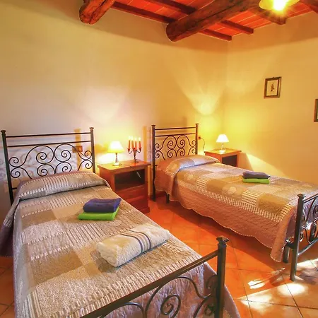 Ferienhaus Striking Farmhouse, Ortignano *
